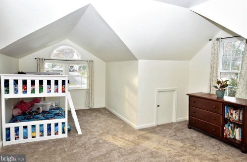 6644 Woodland Dr, Spring Grove PA 17362-8622 exterior