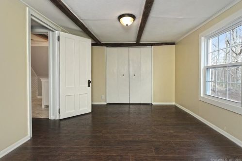 28 Church St, North Branford CT  06471-1417 exterior