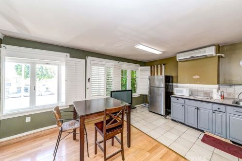 419 Commonwealth Ave, Fullerton CA 92832-2054 exterior