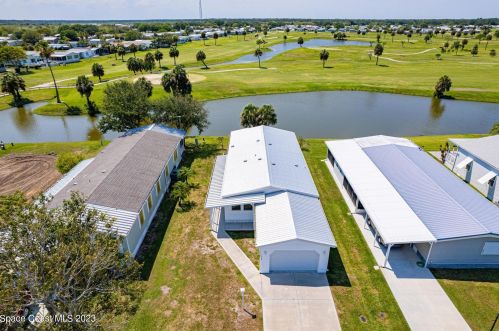 1040 Barefoot Cir, Sebastian, FL 32976-7037