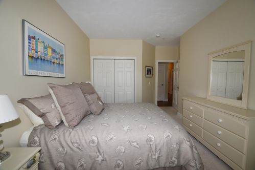 16 Chadwick Ct, Mashpee MA 02649-2892 exterior