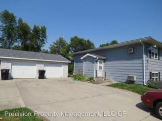 732 Great Plains Ct, Grand Forks ND  58201-7248 exterior