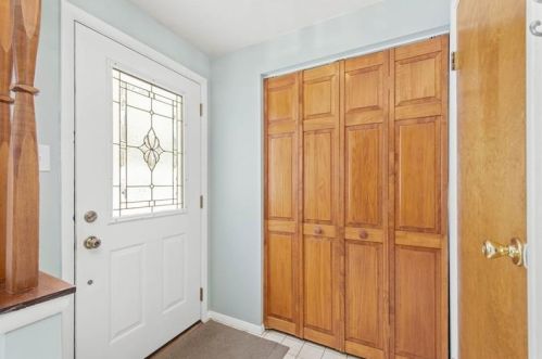 2419 Brookledge Rd, Bridgeville, PA 15017-1660