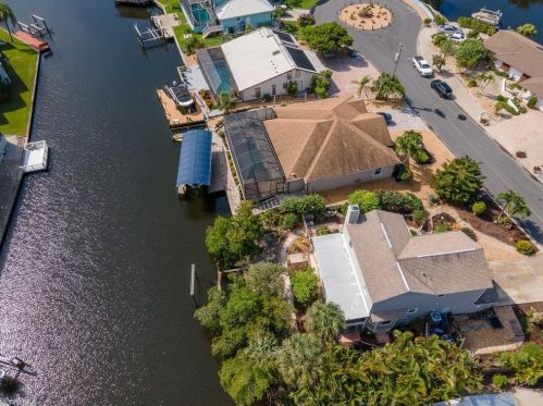 17841 Rebecca Ave, Fort Myers Beach FL  33931-3002 exterior