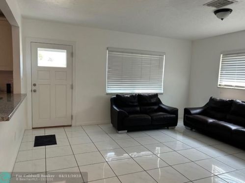 845 10th Ave, Dania Beach FL  33004-2345 exterior