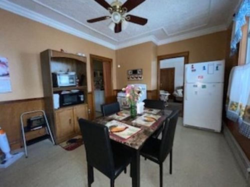 23 Britannia St, Taunton, MA 02780-1889