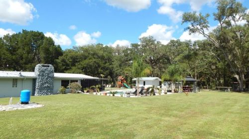 17639 Palamino Lk Dr, Dade City FL 33523-1949 exterior