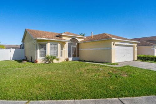 2410 Hybrid Dr, Kissimmee, FL 34758-2274