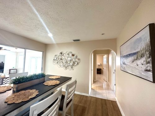 2062 Floresta Dr, Fort Pierce FL  34984-4706 exterior