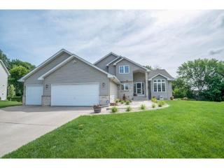 17432 Hazel Ct, Lakeville, MN 55044-5236