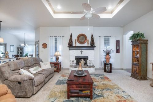 1010 Burkburnett Dr, Weatherford TX  76087-2819 exterior