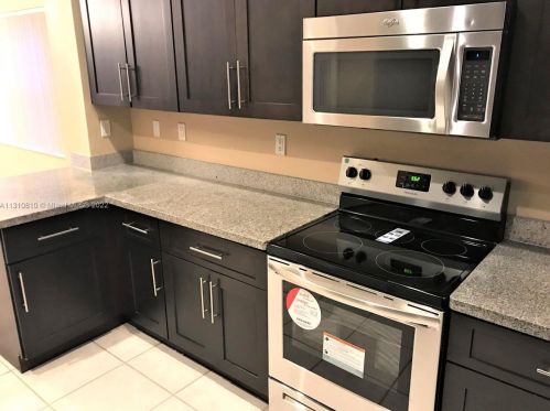 7508 17th Dr, Hollywood FL  33024-1004 exterior