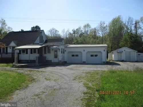 33 Delaware Ave, Frankford, DE 19945-2014