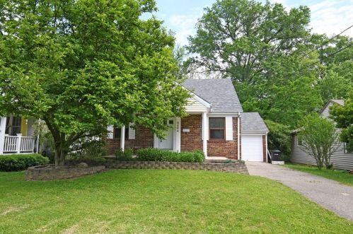 6154 Glade Ave, Cincinnati, OH 45230-2709