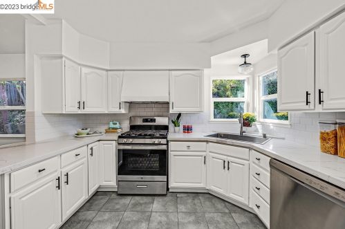 3798 Canyon Way, Pacheco CA  94553-3714 exterior