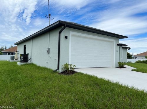 2120 22nd Ave, Cape Coral, FL 33909-4649