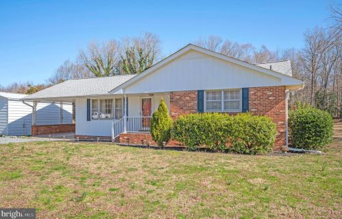 297 Colebrook Rd, Fredericksburg, VA 22405-2813