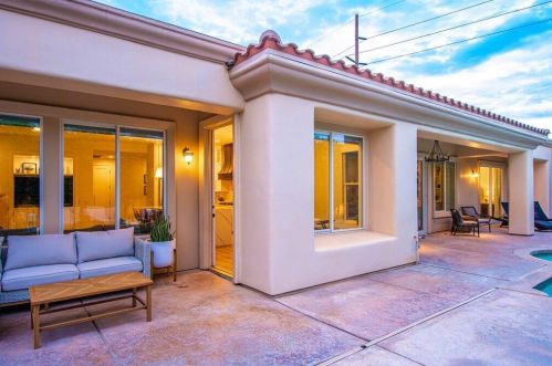 79 Calle Manzanita, Rancho Mirage CA  92270-4140 exterior