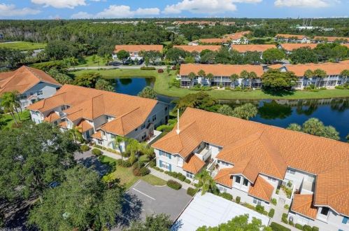 5080 Cedar Springs Dr, Naples FL  34110-2325 exterior