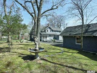 348 Scudder Ave, Northport, NY 11768-3021