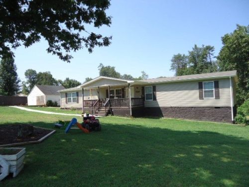 1285 Stones Dairy Rd, Fieldale, VA 24089-3302