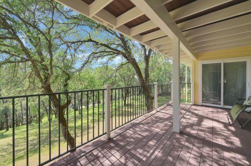 18883 Hummingbird Dr, Lake Wildwood CA  95946-9694 exterior