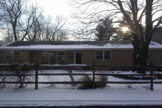 6245 Saint Peters Rd, Macungie, PA 18062-9111