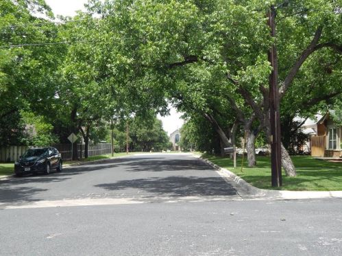 1301 Vine St, Georgetown TX  78626-7134 exterior