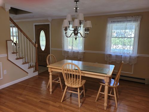 49 Walker Rd, Danville NH  03819-5105 exterior