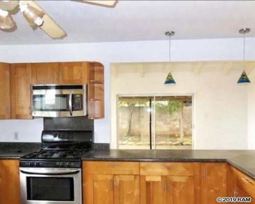 783 Kolani Pl, Wailuku, HI 96793-9623