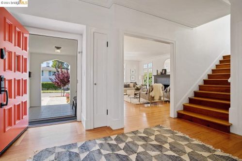 834 Calmar Ave, Oakland CA  94610-1731 exterior