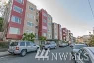 524 6th Ave, Seattle WA  98119-5900 exterior