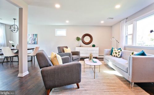 808 Sycamore Dr, Lansdale PA  19446-3128 exterior