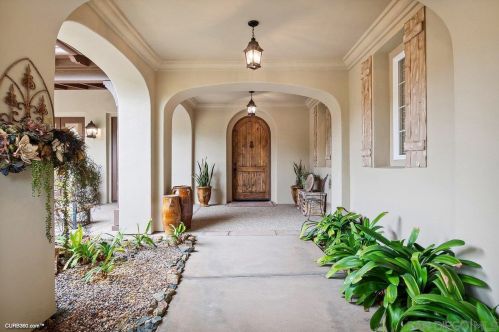 14203 Caminito Vistana, San Diego CA 92130-3724 exterior