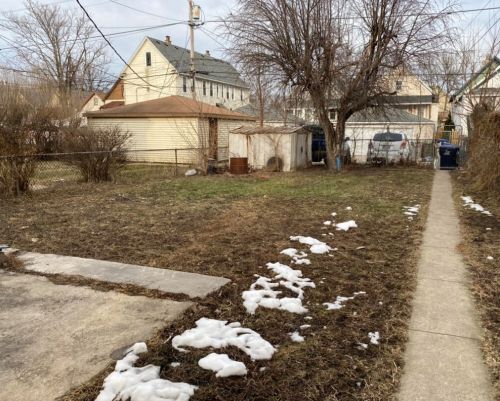 2156 15th Pl, Milwaukee, WI 53215-2654