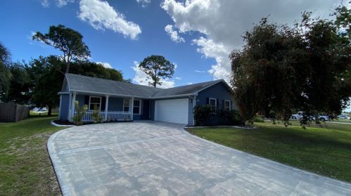 282 Wallace Ter, Fort Pierce, FL 34983-3727