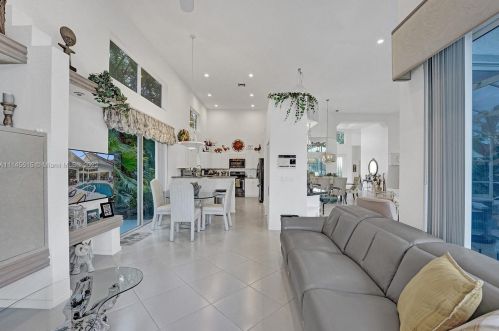 11646 Privado Way, Boynton Beach FL  33437-1924 exterior