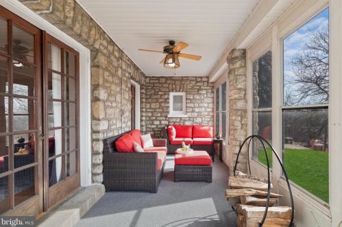 727 Baltimore Pike, Kennett Sq PA  19348-2405 exterior