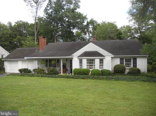 2614 Dogwood Ln, Norristown, PA 19401-1721