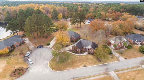 140 Clubhouse Dr, Cayce-West Columbia SC 29172-2584 exterior