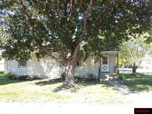 118 Kreig St, Mankato, MN 56001-4339