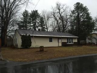 516 Clayton Rd, Schenectady, NY 12304-3823