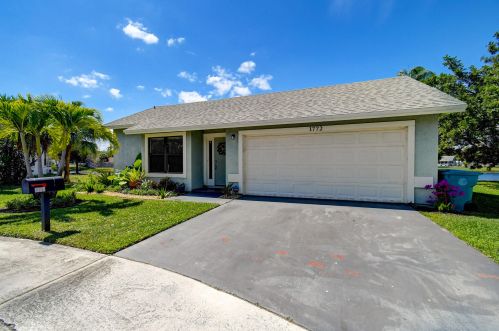 1772 Banyan Creek Cir, Boynton Beach FL  33436-4620 exterior