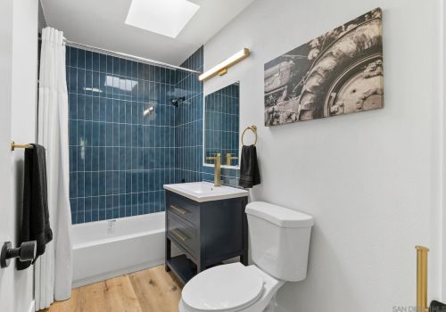 1074 Worthington St, San Diego CA  92114-5042 exterior