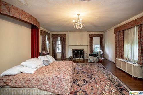 501 Vine St, Victoria TX exterior