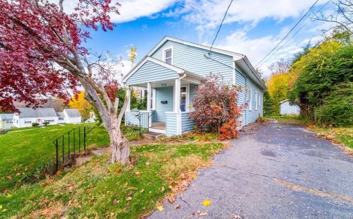 45 Fairfield St, Bristol, CT 06010-3618