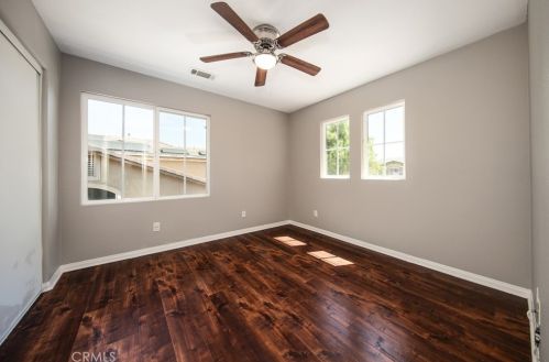 957 Queen Annes Ln, Beaumont CA  92223-7808 exterior