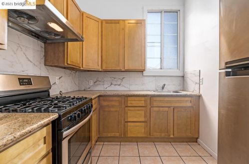 760 29th St, Oakland CA  94606-3510 exterior