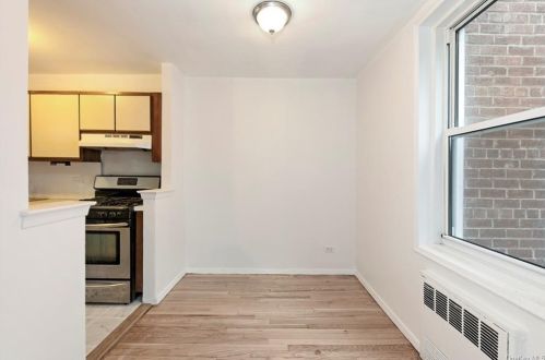 2390 Palisade Ave, Bronx NY  10463-6217 exterior