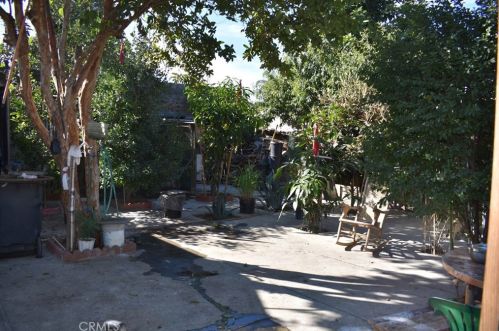 919 Santa Fe Ave, Compton CA  90221-2014 exterior